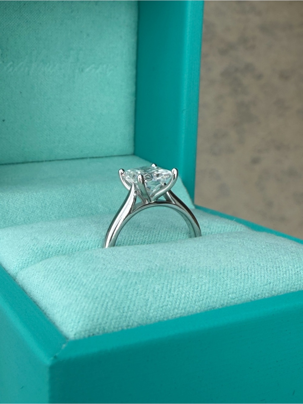 Classic Solitaire 3ct Radiant-Cut CZ Engagement Ring. Size 6 - Picture 3 of 5